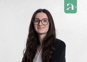 Portrait de Laura Boittin, membre active de l'écosystème hôtelier Axioncom.